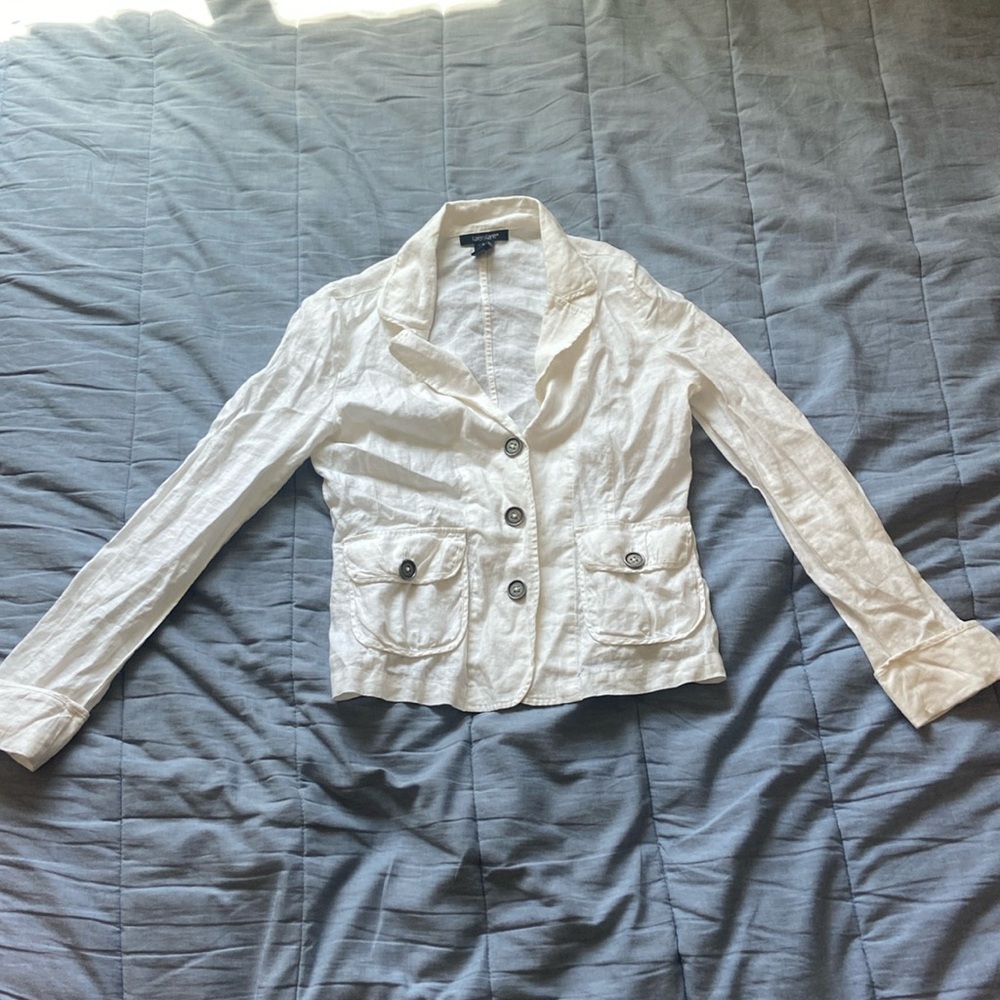 White | thin | jacket thingy